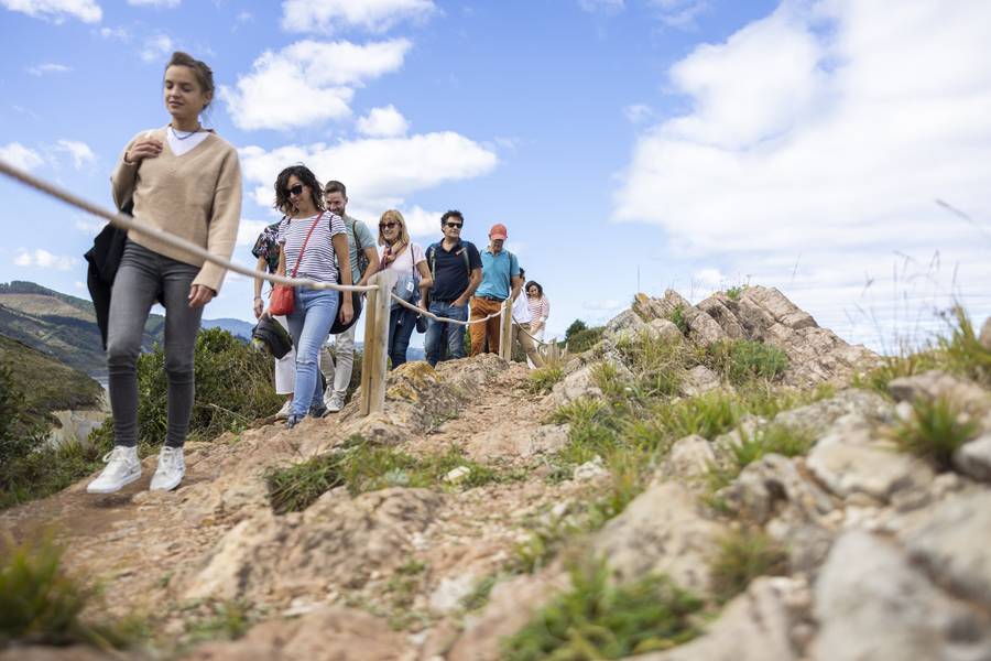 El Geoparque de la Costa Vasca atrae numerosos visitantes en Semana Santa