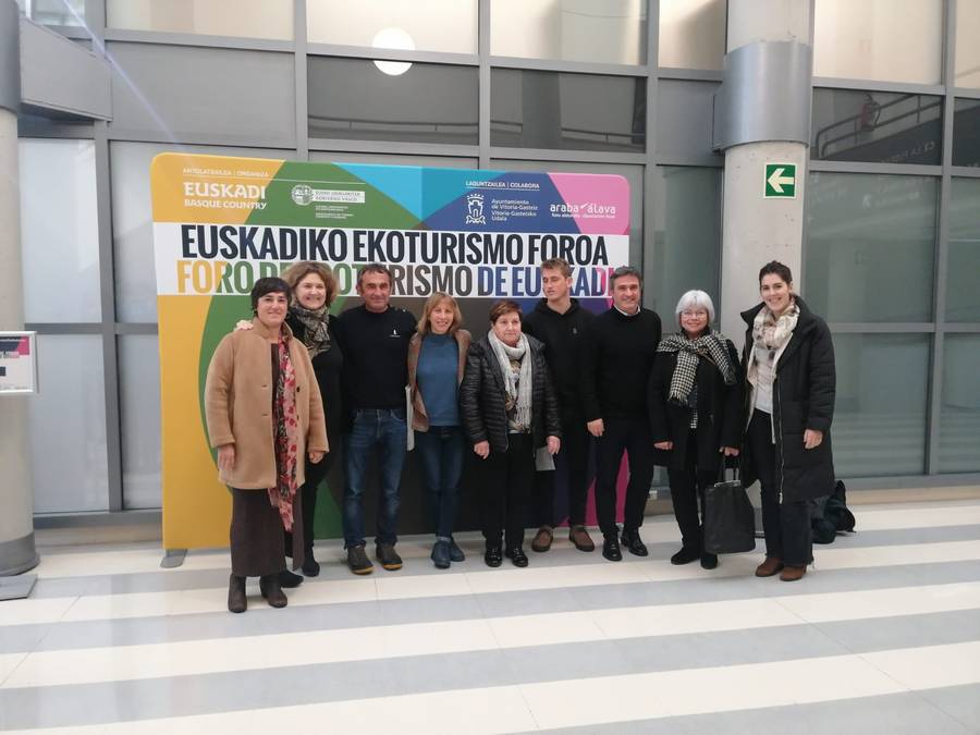 Entidades colaboradoras del Geoparque de la Costa Vasca reciben un reconocimiento en el VI Foro de Ecoturismo de Euskadi