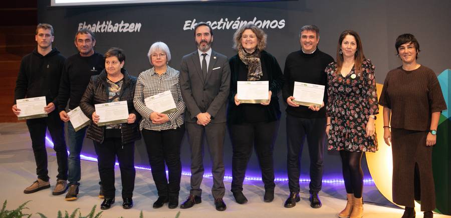 Entidades colaboradoras del Geoparque de la Costa Vasca reciben un reconocimiento en el VI Foro de Ecoturismo de Euskadi