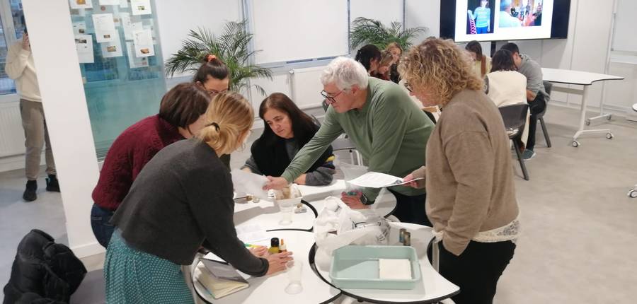 Profesores de centros escolares del Geoparque de la Costa Vasca participan estos días en una iniciativa para fomentar la educación geocientífica
